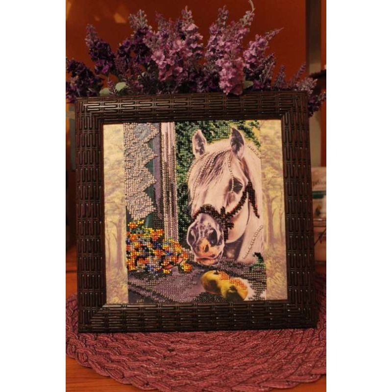 Charts on artistic canvas Treats