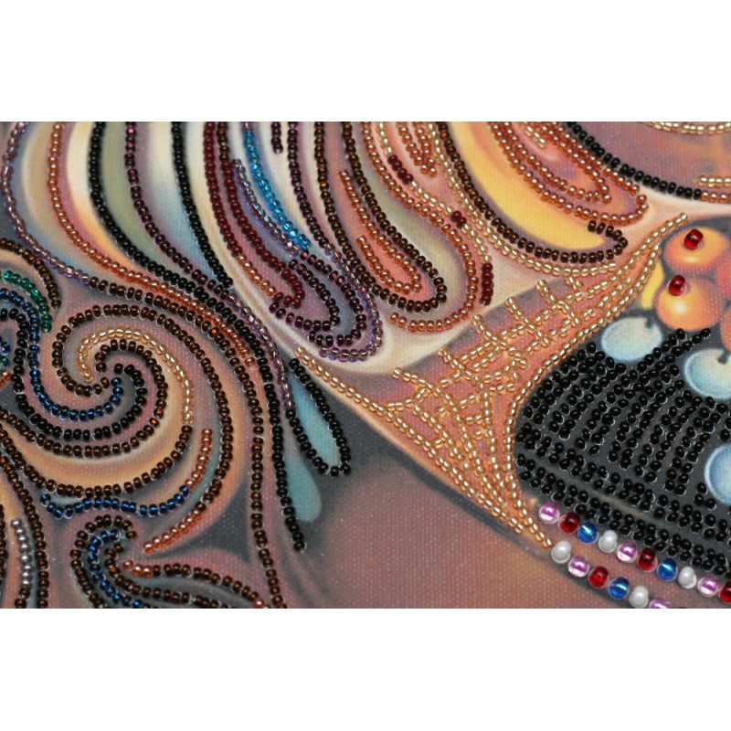 Main Bead Embroidery Kit Africa daughter
