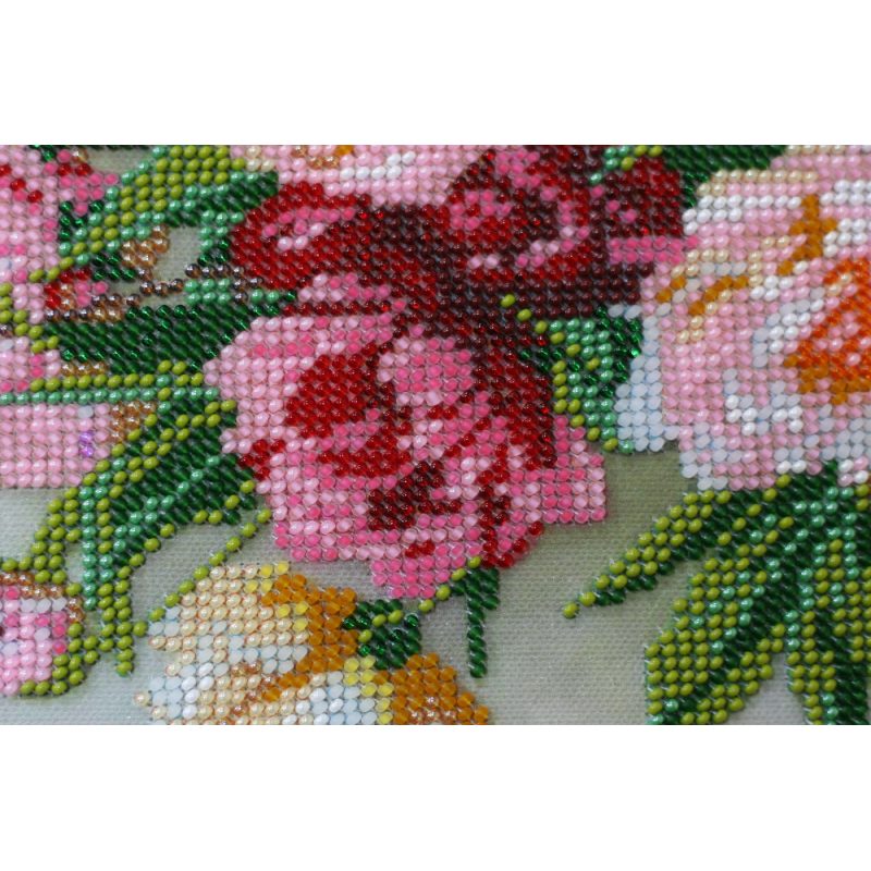 Main Bead Embroidery Kit Cream bunch