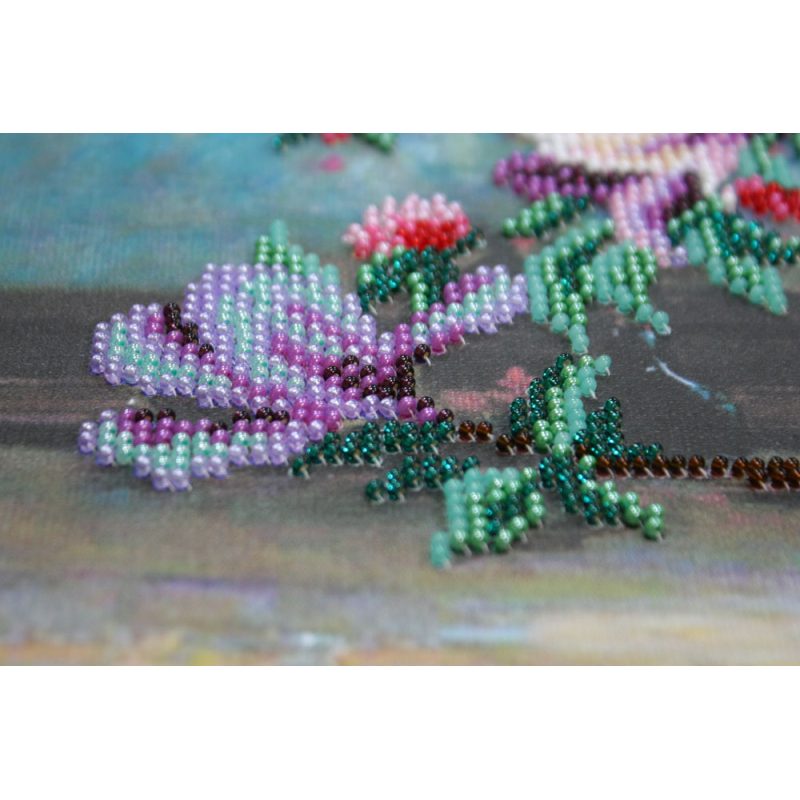 Main Bead Embroidery Kit Pearlescent glow