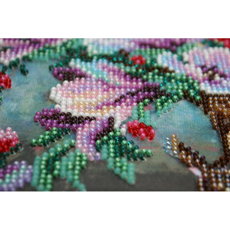 Main Bead Embroidery Kit Pearlescent glow