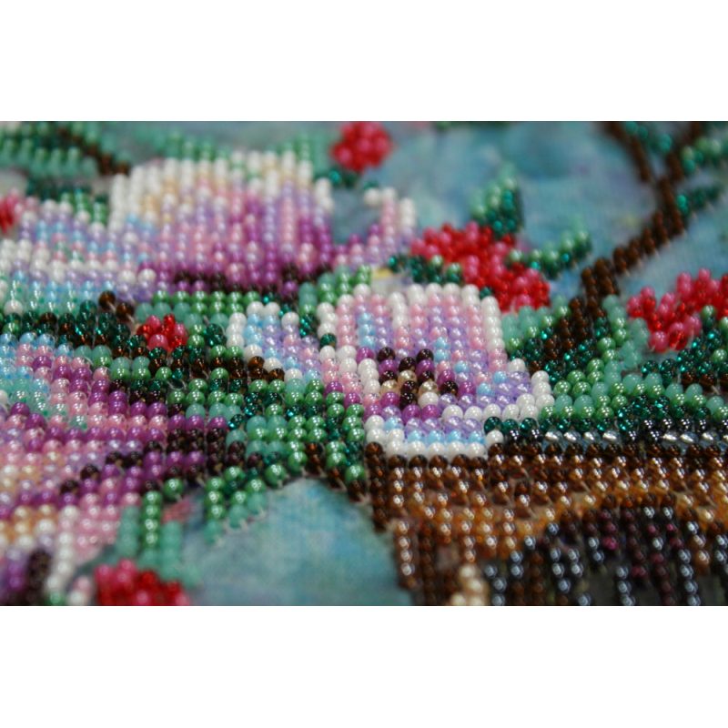 Main Bead Embroidery Kit Pearlescent glow