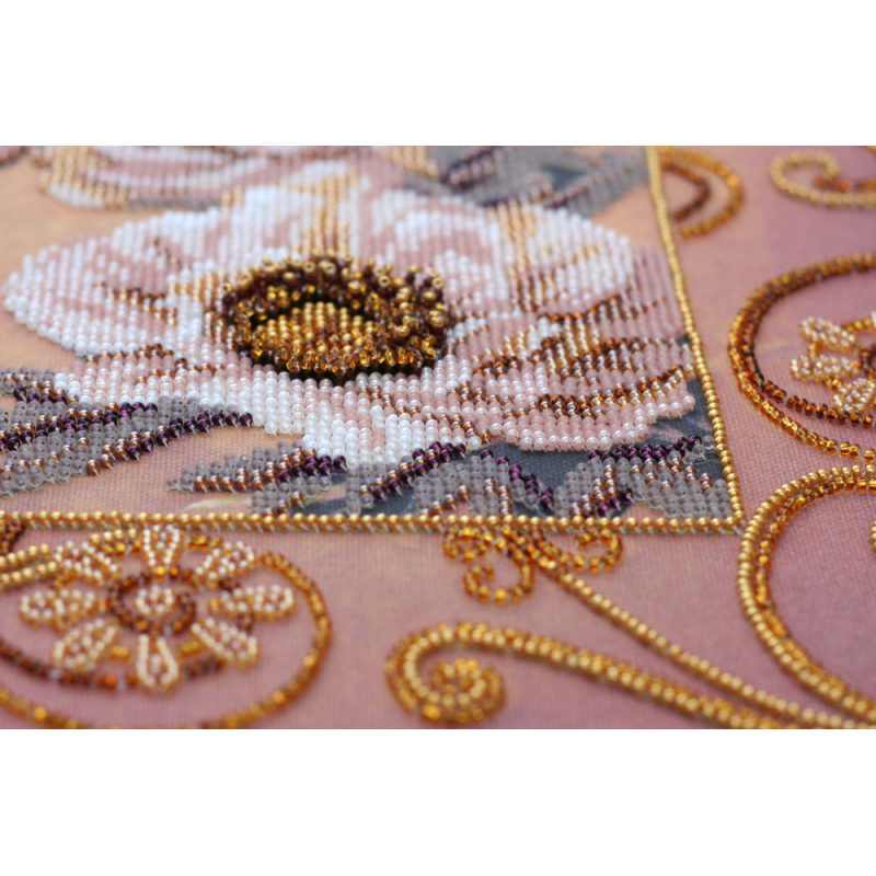 Main Bead Embroidery Kit Grisaille