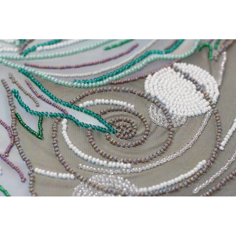 Main Bead Embroidery Kit Halfmoon