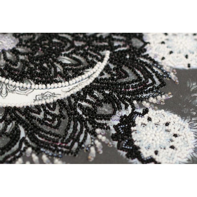 Main Bead Embroidery Kit Selena’s Dance