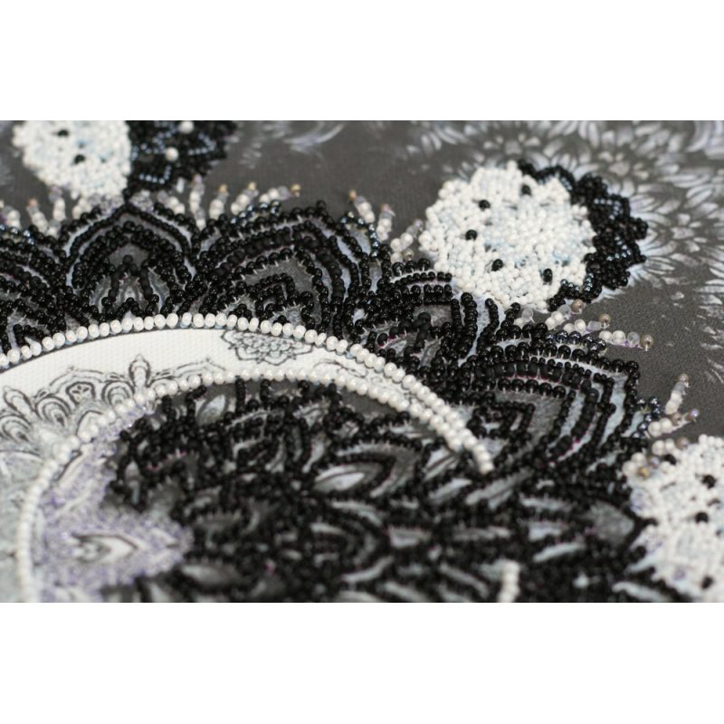 Main Bead Embroidery Kit Selena’s Dance