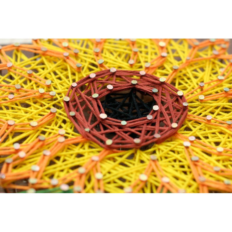 Creative Kit/String Art Sunflower
