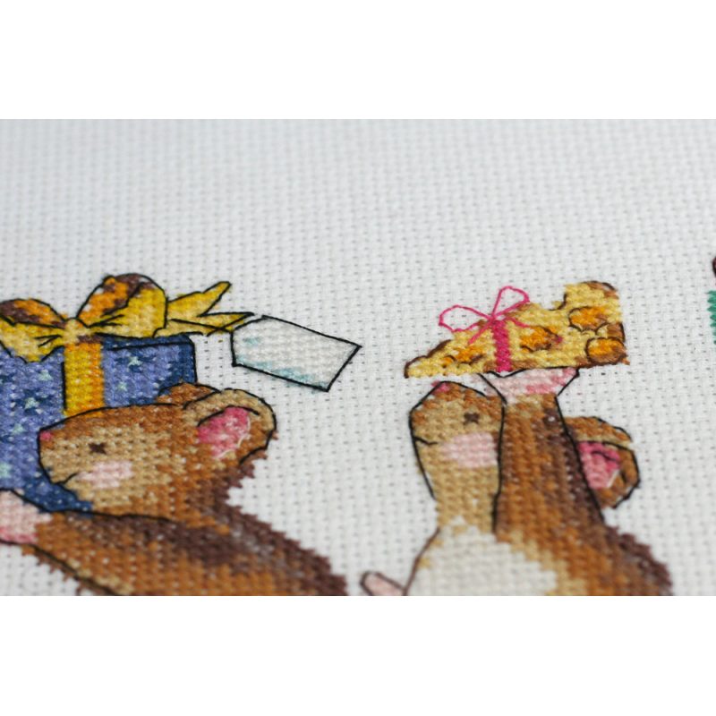 Cross-stitch kits We are in a hurry to greet
