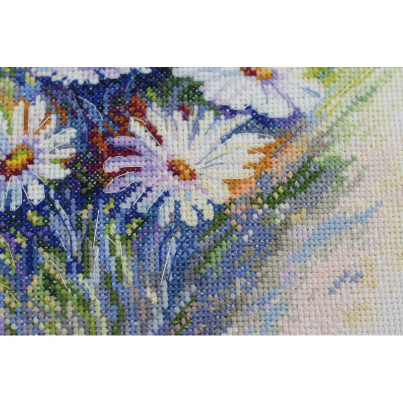 Cross-stitch kits Watercolour camomiles