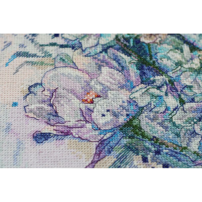 Cross-stitch kits White Legends