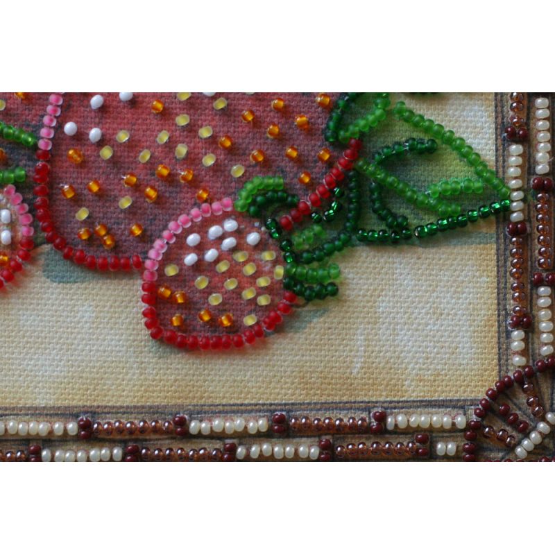 Mini Bead embroidery kit Ripe strawberry