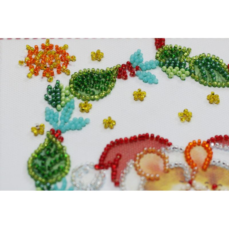 Mini Bead embroidery kit Kisses