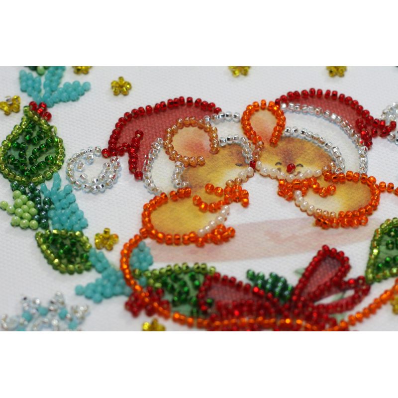 Mini Bead embroidery kit Kisses
