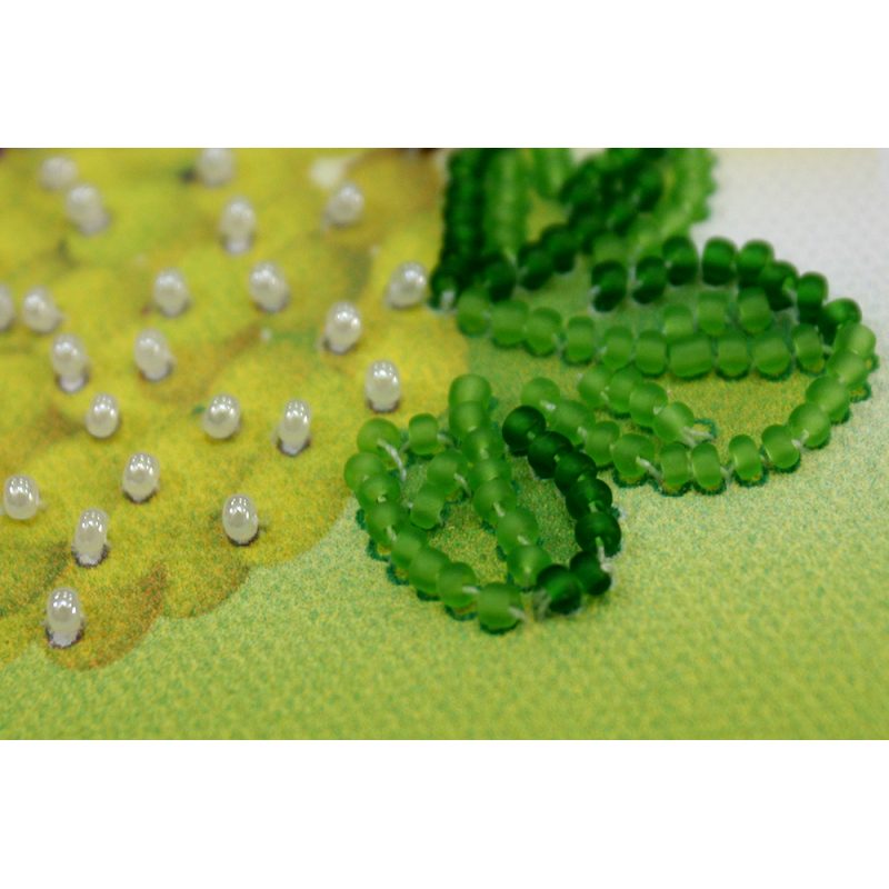Magnets Bead embroidery kit Grapes