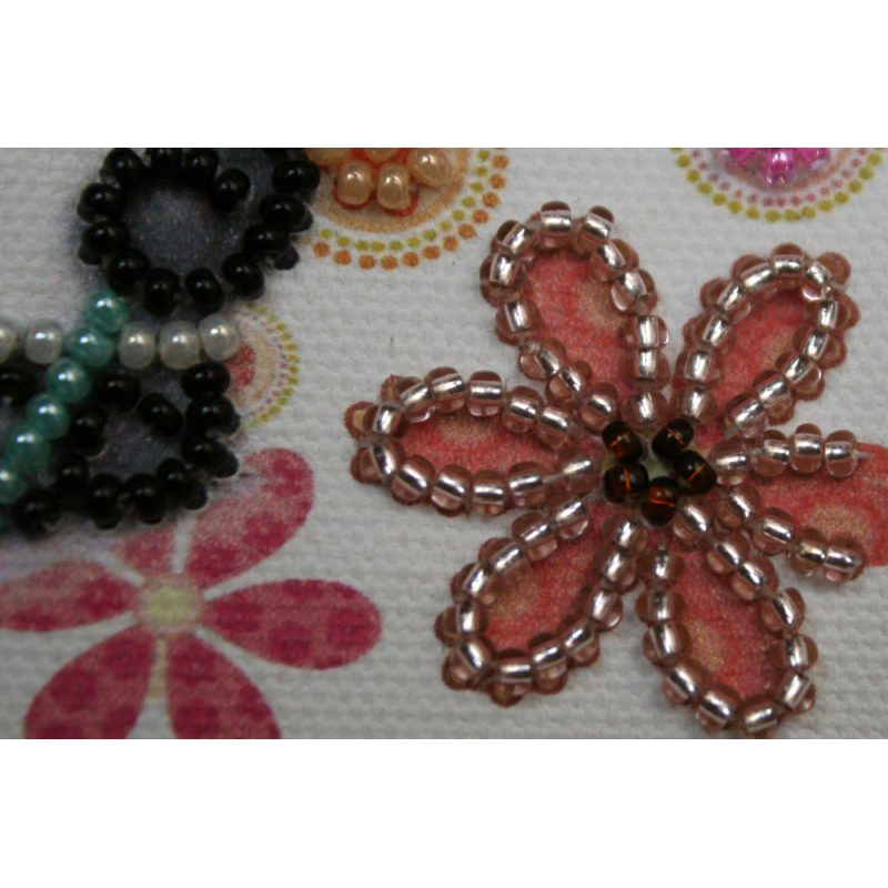 Magnets Bead embroidery kit Bear and flowers