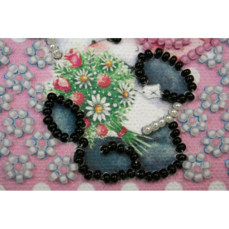 Magnets Bead embroidery kit Bear and Camomiles