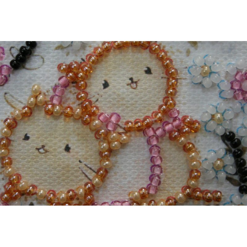 Magnets Bead embroidery kit Kittens in flowers