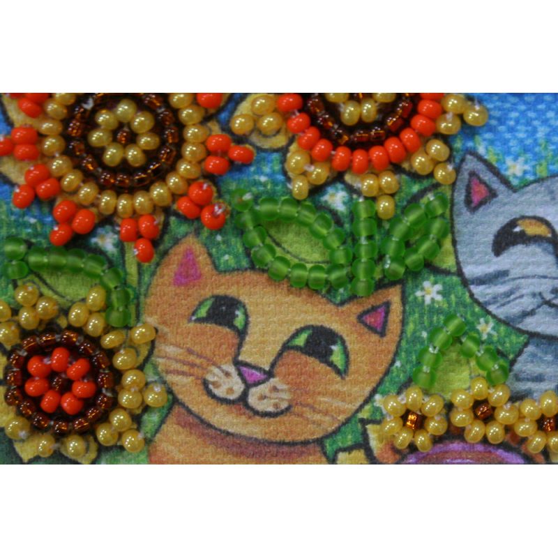 Magnets Bead embroidery kit A holiday romance