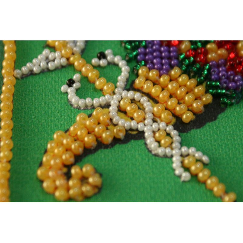 Magnets Bead embroidery kit Kharkiv's coat of arms