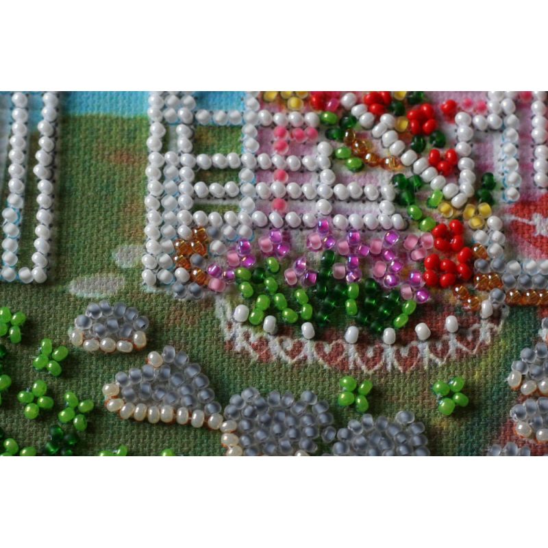 Mid-sized bead embroidery kit Where love lives