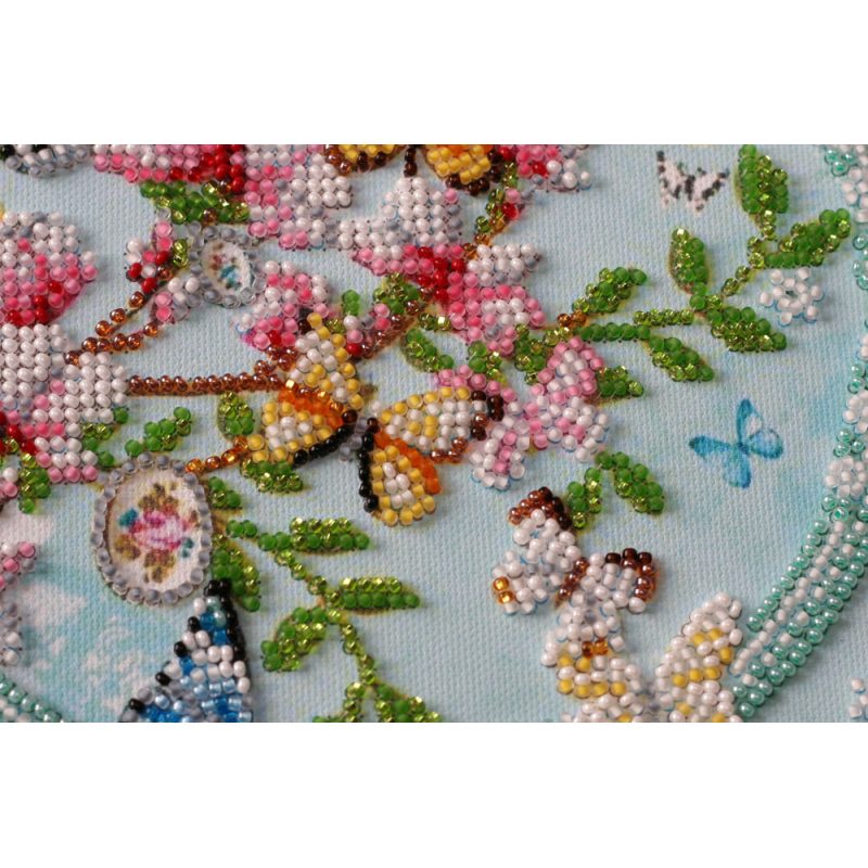 Mid-sized bead embroidery kit Keys to the spring