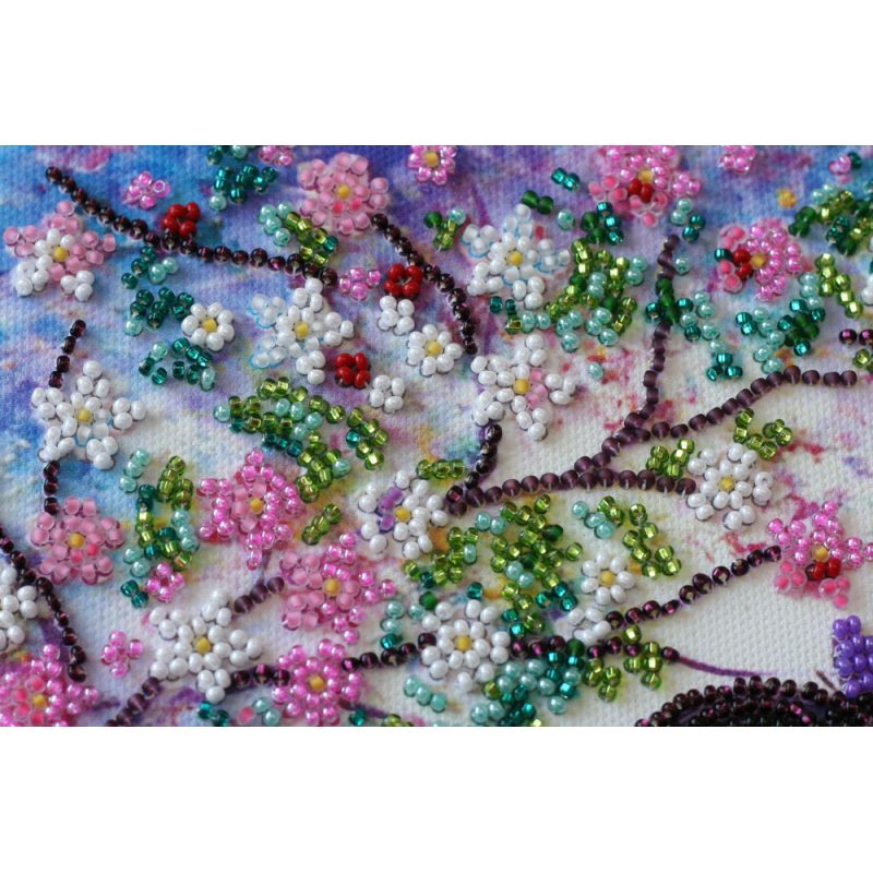 Mid-sized bead embroidery kit Spring guest