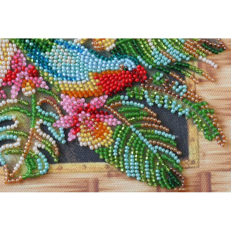 Mid-sized bead embroidery kit Lori parrots