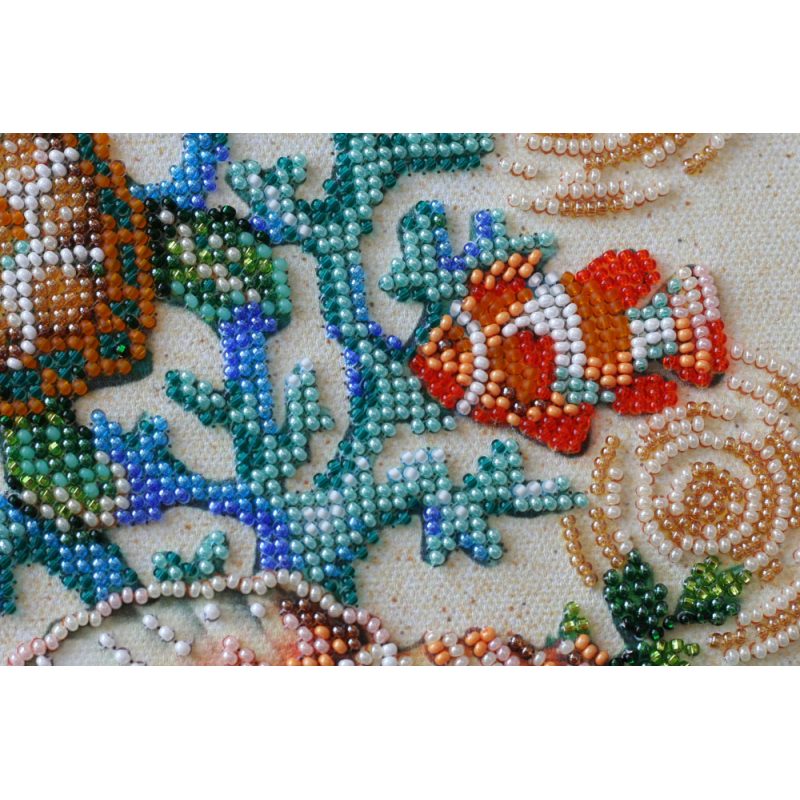 Mid-sized bead embroidery kit Merpeople