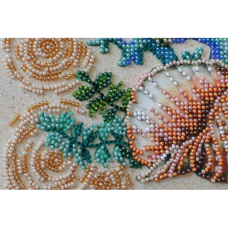 Mid-sized bead embroidery kit Merpeople