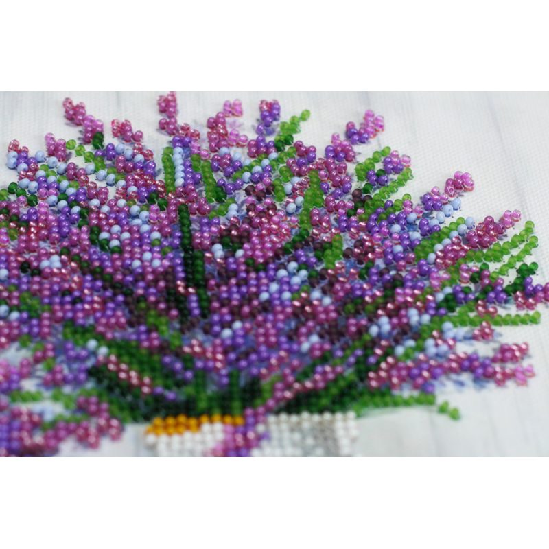 Mid-sized bead embroidery kit Lavander`s aroma