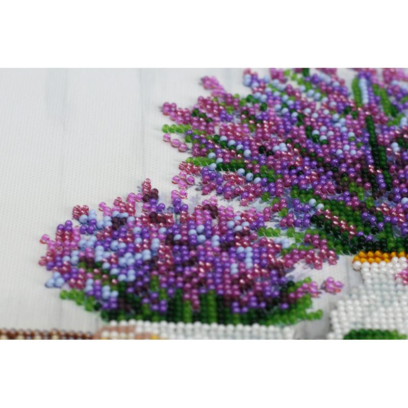 Mid-sized bead embroidery kit Lavander`s aroma