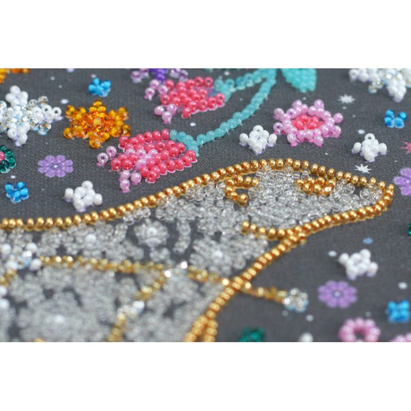 Mid-sized bead embroidery kit Under the star of hapiness
