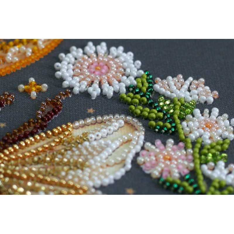 Mid-sized bead embroidery kit Honey dream