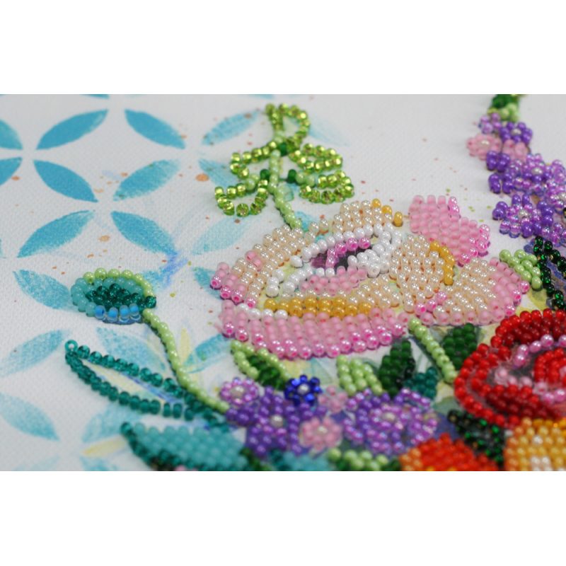 Mid-sized bead embroidery kit Blooming flowers
