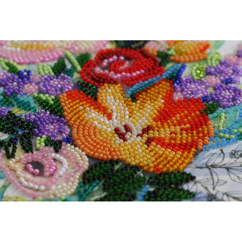 Mid-sized bead embroidery kit Blooming flowers