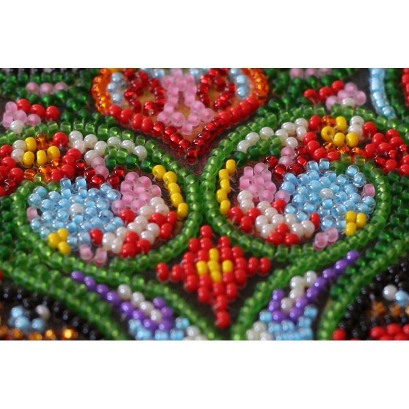 Mid-sized bead embroidery kit Bull