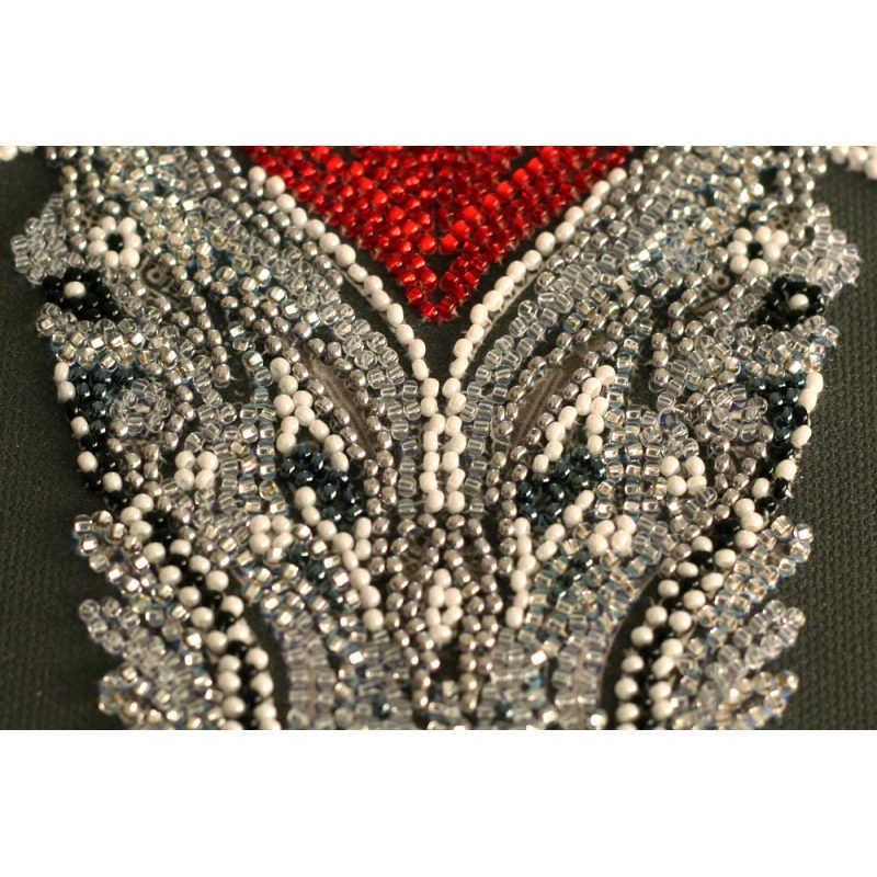 Mid-sized bead embroidery kit Calf