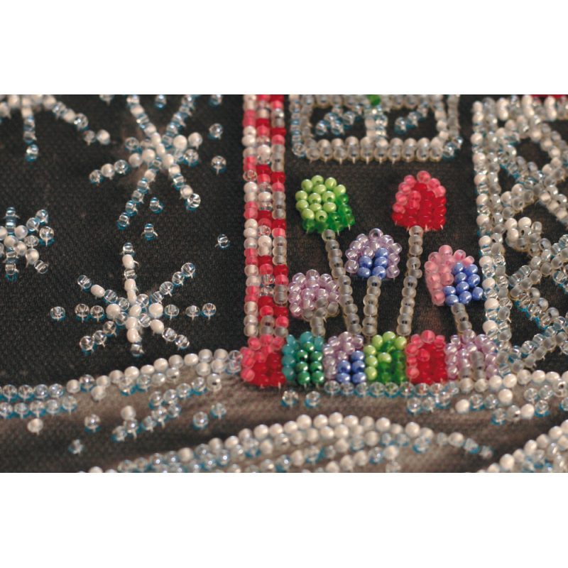 Mid-sized bead embroidery kit Icing-sugar