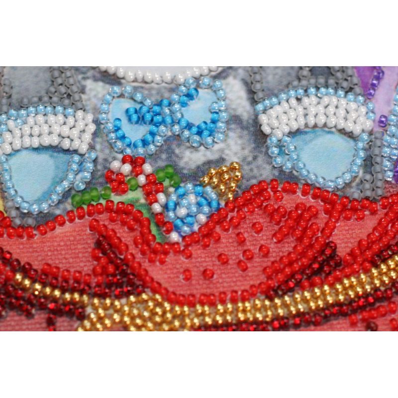Mid-sized bead embroidery kit Here I am!