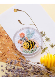 Magnets Bead embroidery kit Fluffy bumblebee
