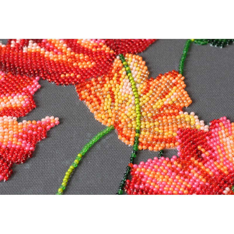 Main Bead Embroidery Kit Velvet poppies