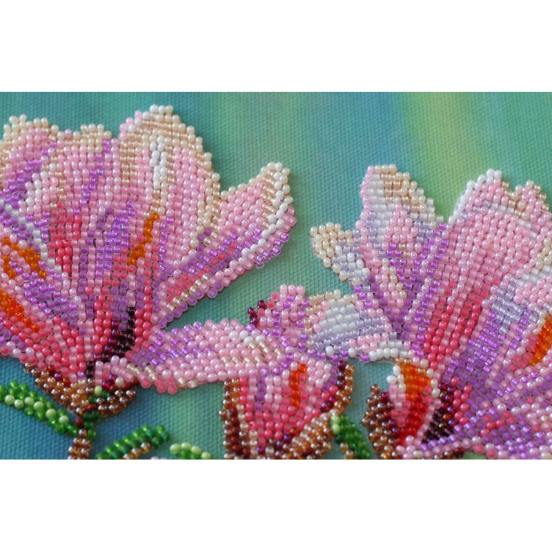 Main Bead Embroidery Kit Magnolias bloom
