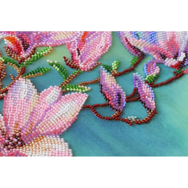 Main Bead Embroidery Kit Magnolias bloom